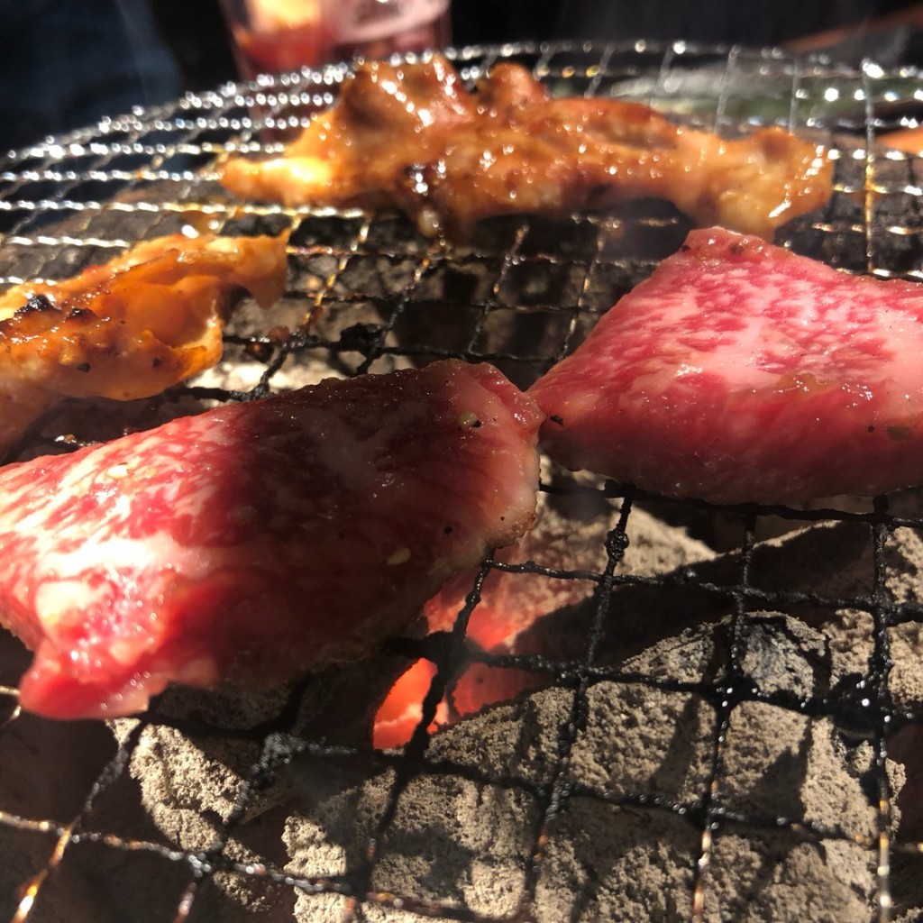 ユーザーが投稿した牛の中落ちカルビの写真 - 実際訪問したユーザーが直接撮影して投稿した中央焼肉炭火焼肉ぐら 仙台朝市駅前店の写真