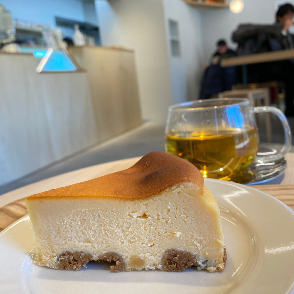 ユーザーが投稿したチーズケーキの写真 - 実際訪問したユーザーが直接撮影して投稿した新富カフェアンペア 本の森ちゅうおうの写真