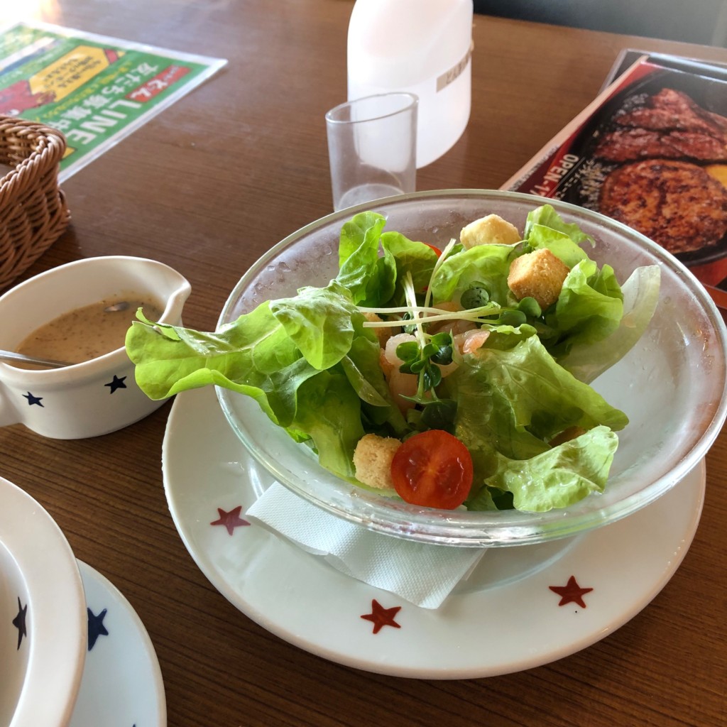 ユーザーが投稿した海老サラダ  ハーフの写真 - 実際訪問したユーザーが直接撮影して投稿した西久保ステーキステーキのどん茅ヶ崎店の写真