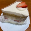 苺のショートケーキ - 実際訪問したユーザーが直接撮影して投稿した成清町ケーキパティスリーかぐのみの写真のメニュー情報