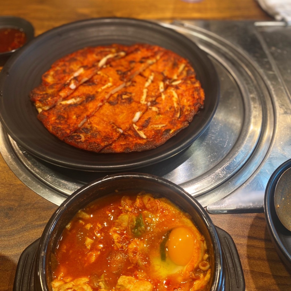 ユーザーが投稿した海鮮キムチチヂミの写真 - 実際訪問したユーザーが直接撮影して投稿した大久保韓国料理ヨプの王豚塩焼 熟成肉専門店 新大久保本店の写真