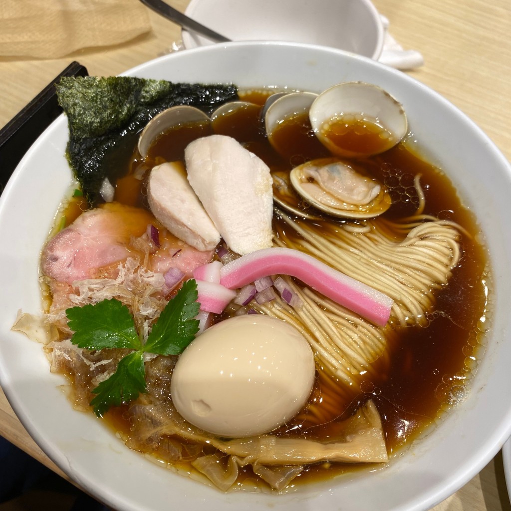 ユーザーが投稿した蛤と鶏と煮干しのトリプルラーメンの写真 - 実際訪問したユーザーが直接撮影して投稿した日本橋室町ラーメン / つけ麺むぎとオリーブ 日本橋店の写真