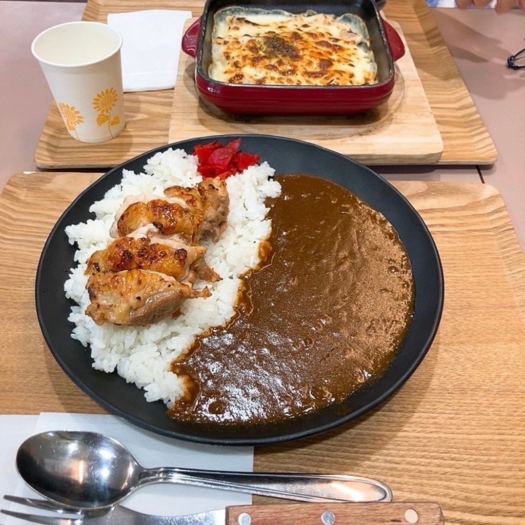 ユーザーが投稿したチキンカレーの写真 - 実際訪問したユーザーが直接撮影して投稿した新山下ファミリーレストランニトリダイニング みんなのグリルの写真