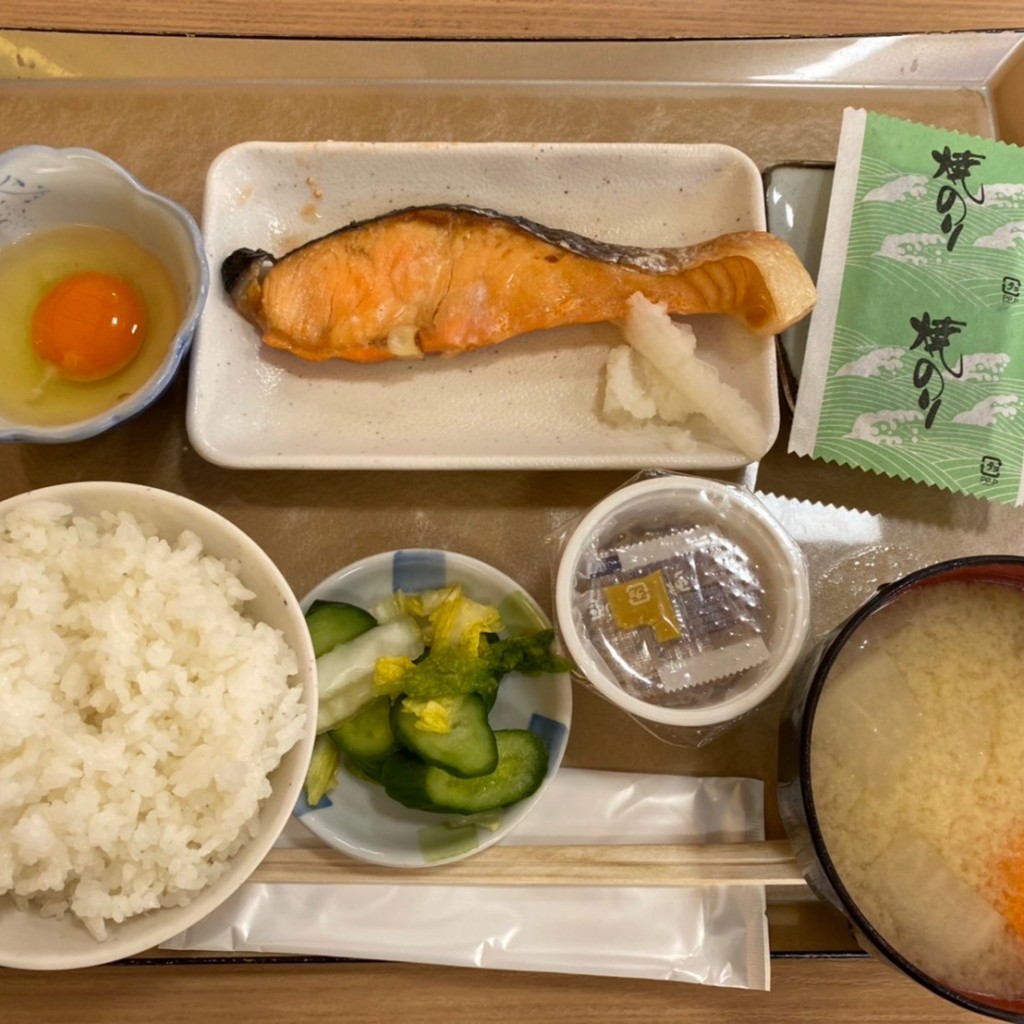 ユーザーが投稿した焼き魚定食の写真 - 実際訪問したユーザーが直接撮影して投稿した前川定食屋おふくろ亭の写真
