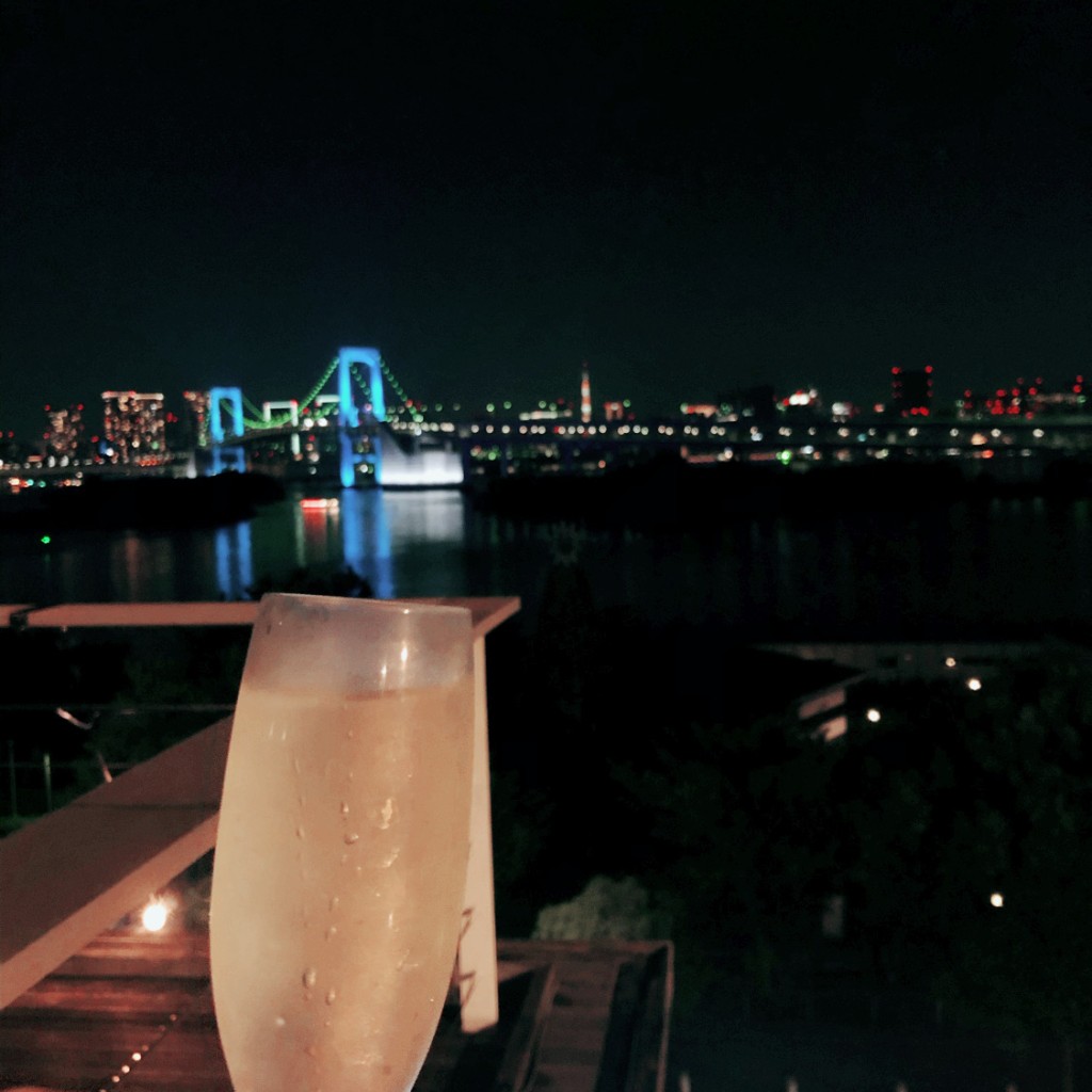ユーザーが投稿したグラスシャンパンの写真 - 実際訪問したユーザーが直接撮影して投稿した台場洋食ビッグシェフ お台場・デックス東京ビーチの写真