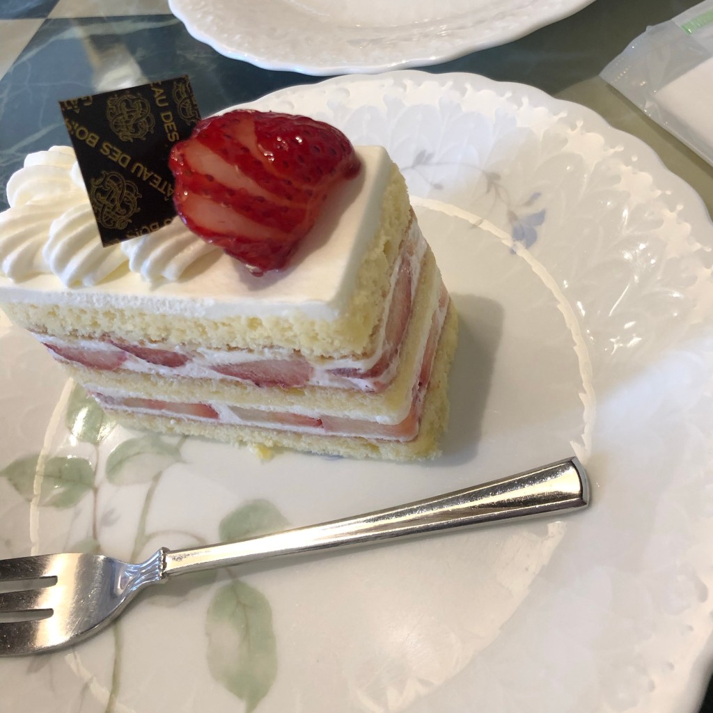 ユーザーが投稿したショートケーキの写真 - 実際訪問したユーザーが直接撮影して投稿した西大寺南町ケーキガトー・ド・ボワ 本店の写真