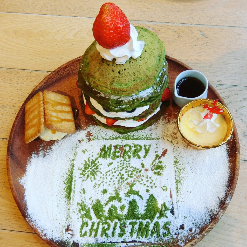 ユーザーが投稿したクリスマスツリーパンケーキの写真 - 実際訪問したユーザーが直接撮影して投稿した舞浜カフェカフェ・カイラ 舞浜店の写真