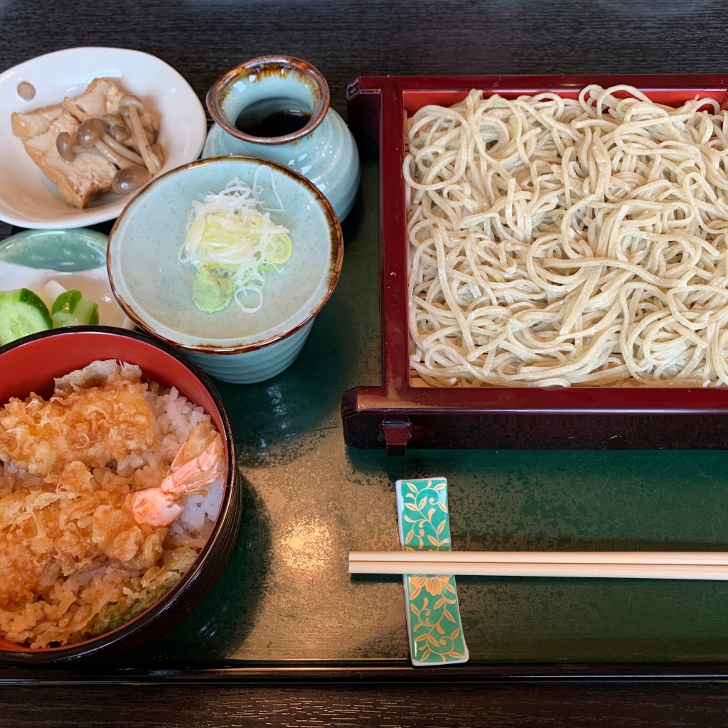 TaroママKaoriさんが投稿した相生町そばのお店石挽蕎麦 いちい/イチイの写真