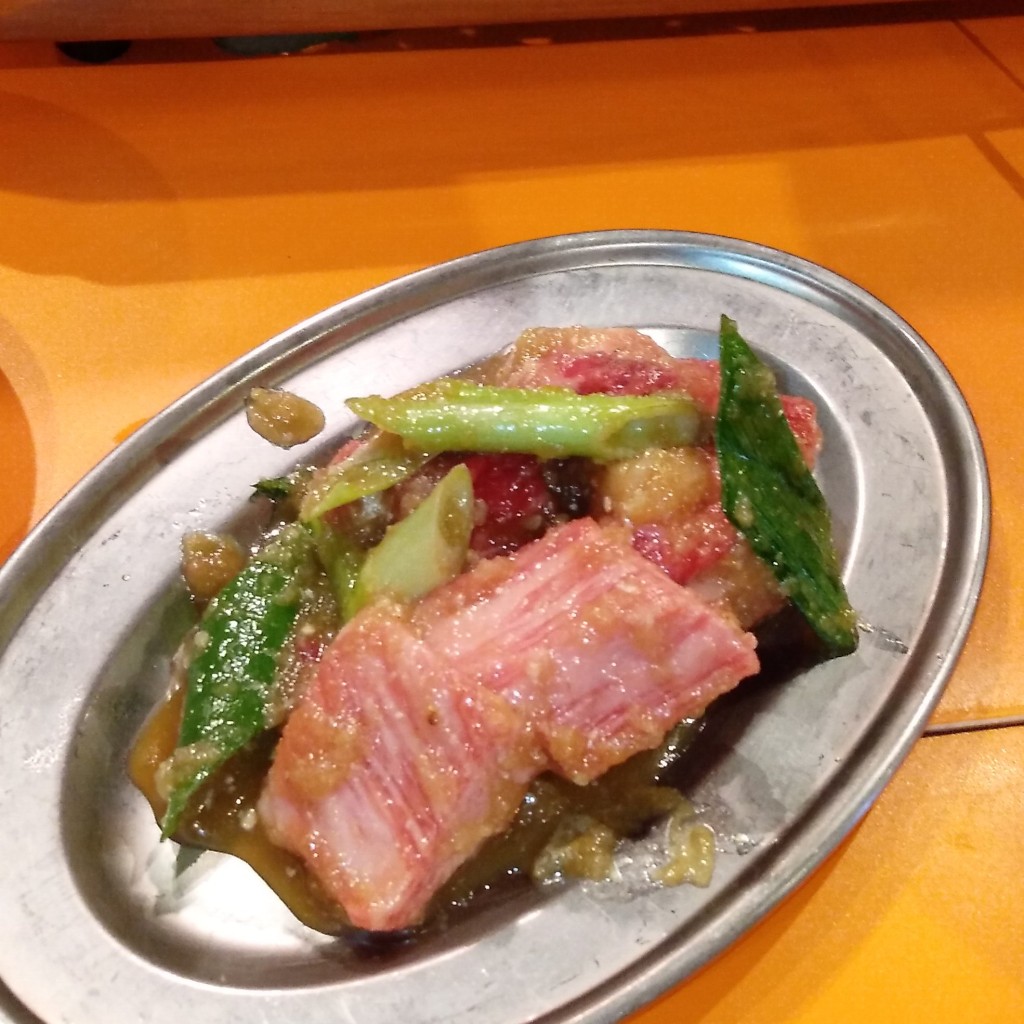 ユーザーが投稿した中落ちカルビの写真 - 実際訪問したユーザーが直接撮影して投稿した夷之町(七条通)肉料理ニューみよしの写真