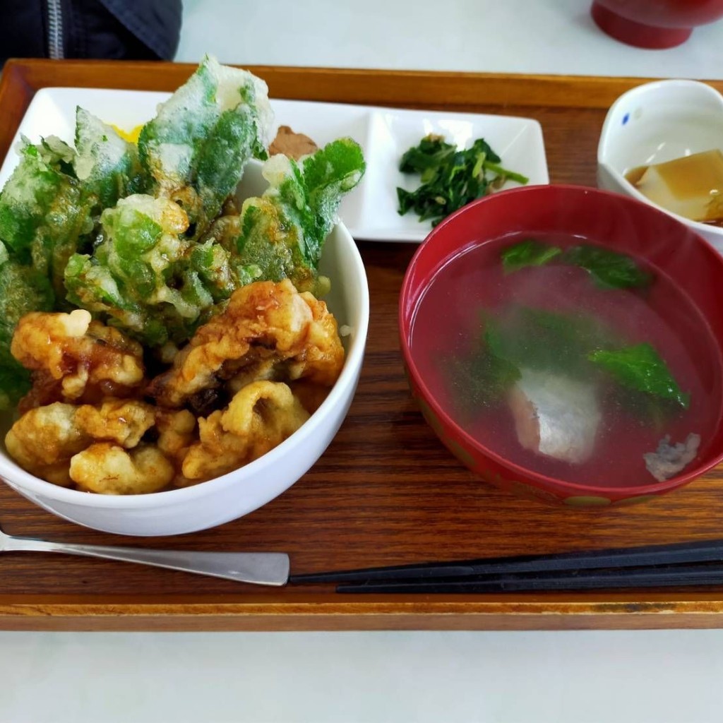 ユーザーが投稿したうつぼ天ぷら定食の写真 - 実際訪問したユーザーが直接撮影して投稿した岡田定食屋浜のかあちゃんめしの写真