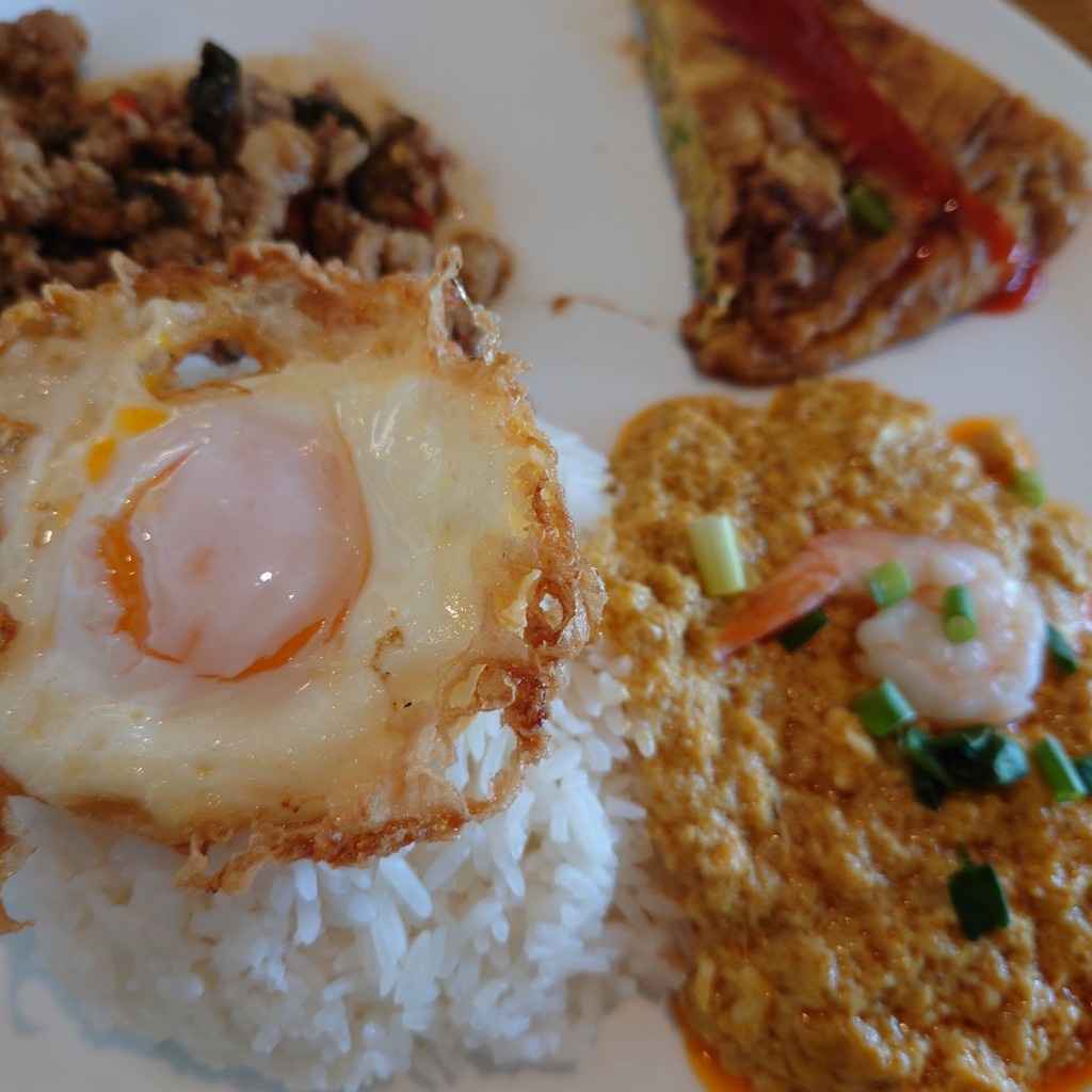 ユーザーが投稿したL3種盛プレートの写真 - 実際訪問したユーザーが直接撮影して投稿した豊洲タイ料理マンゴツリーカフェ 豊洲の写真