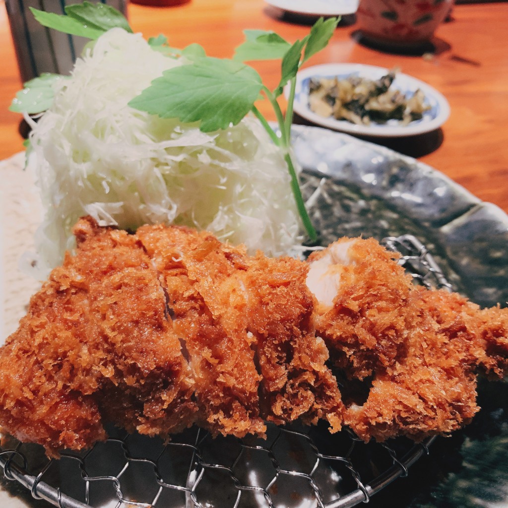 ユーザーが投稿した大阿蘇鶏チキンカツの写真 - 実際訪問したユーザーが直接撮影して投稿した阪東屋町天ぷら名代とんかつ かつくら 四条東洞院店の写真