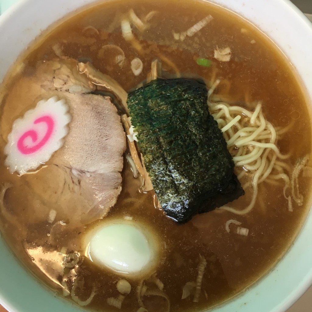 ユーザーが投稿した玉入り中華麺の写真 - 実際訪問したユーザーが直接撮影して投稿した大丸ラーメン専門店大勝軒 五一の写真