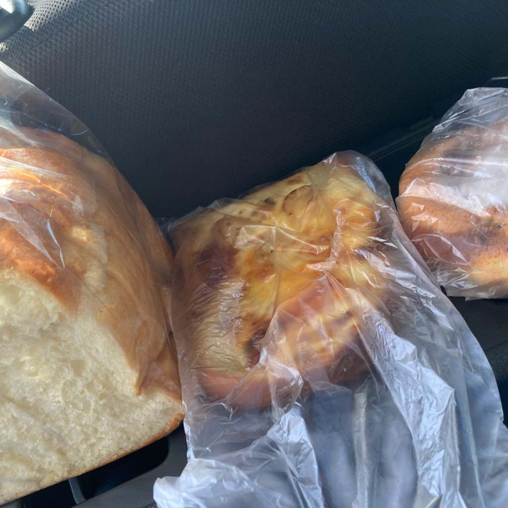 ユーザーが投稿した生クリーム食パンの写真 - 実際訪問したユーザーが直接撮影して投稿した厚別東二条スイーツベーカリー コネルの写真