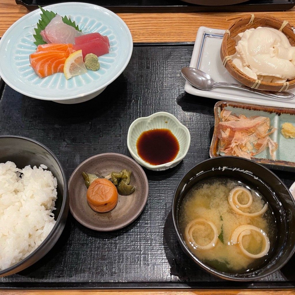 ユーザーが投稿したお刺身定食の写真 - 実際訪問したユーザーが直接撮影して投稿した大深町和食 / 日本料理和食 たちばな グランフロント大阪の写真