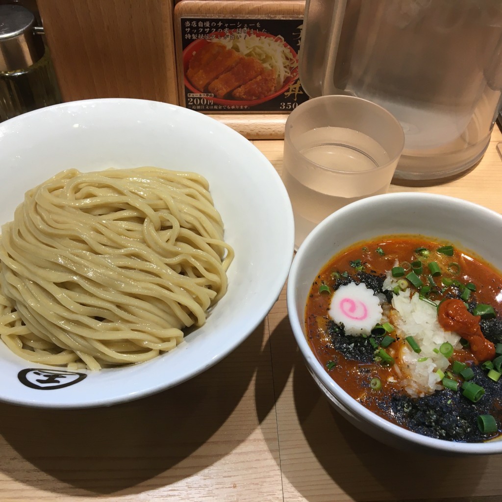 ワッフル2020さんが投稿した砂子ラーメン / つけ麺のお店玉 赤備/ギョク アカゾナエの写真