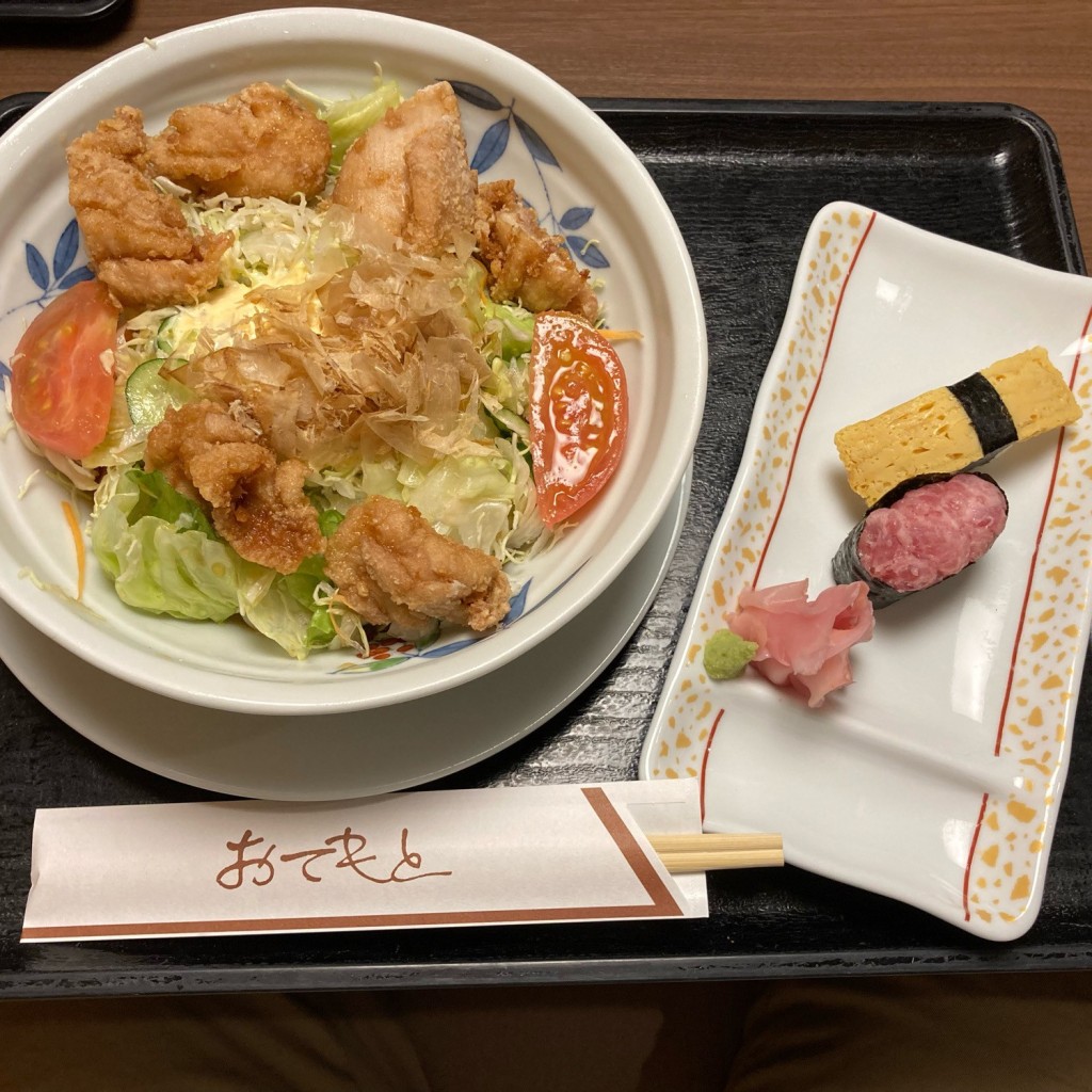 ユーザーが投稿したサラダうどんセットの写真 - 実際訪問したユーザーが直接撮影して投稿した太田和食 / 日本料理くいどころ里味 五泉店の写真
