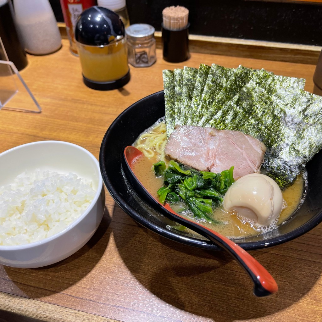 DaiKawaiさんが投稿した目黒ラーメン / つけ麺のお店麺家 黒/メンヤ クロの写真