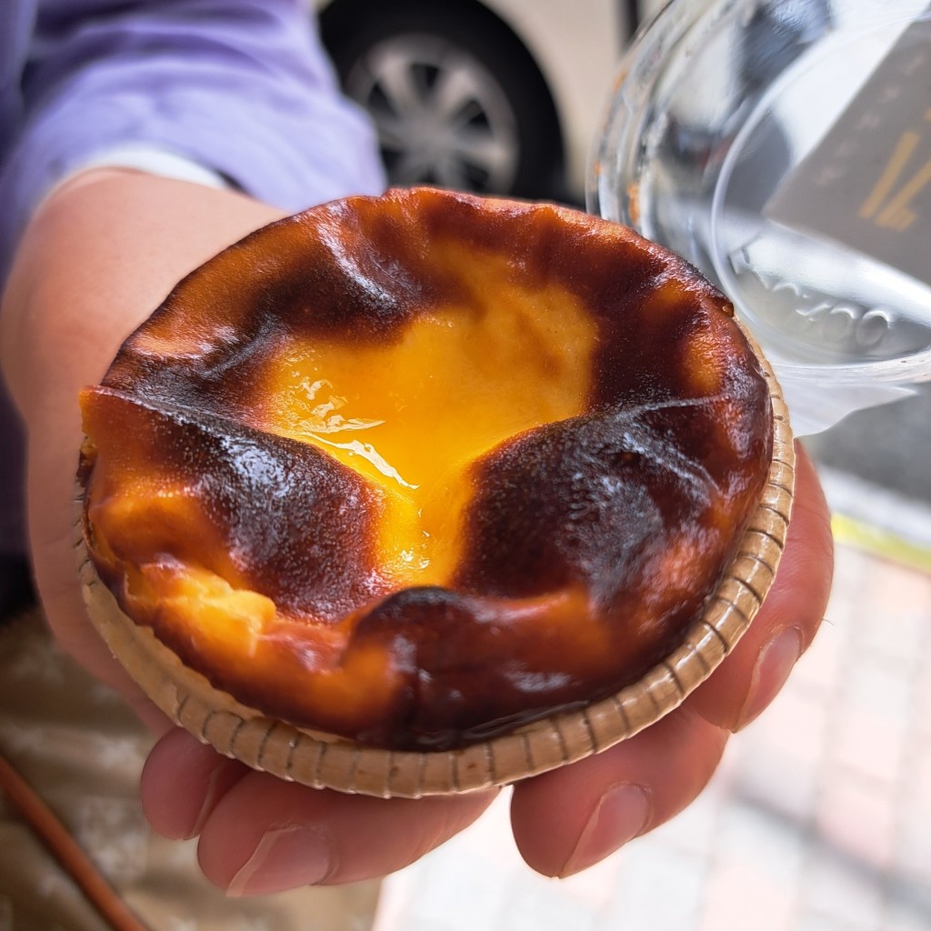 ユーザーが投稿した半熟バスクチーズケーキの写真 - 実際訪問したユーザーが直接撮影して投稿した田原本町スイーツ熱海ミルチーズの写真