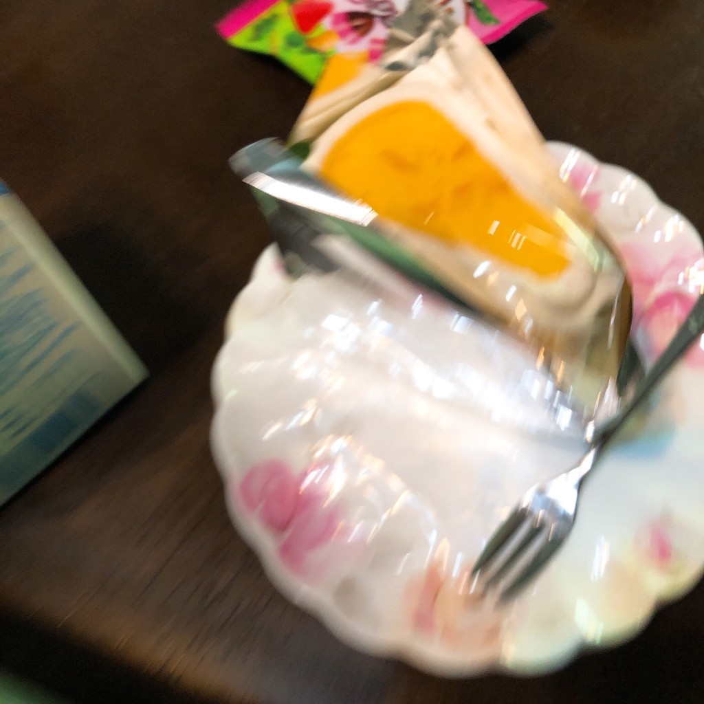 ユーザーが投稿したオレンジのシフォンケーキの写真 - 実際訪問したユーザーが直接撮影して投稿した戸塚町ケーキカナール本店の写真