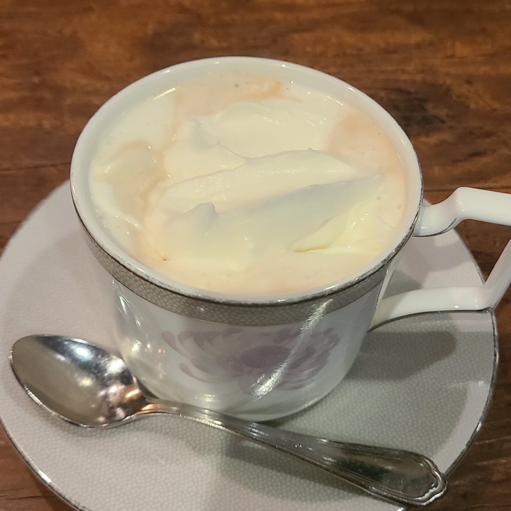 ユーザーが投稿したウインナーコーヒーの写真 - 実際訪問したユーザーが直接撮影して投稿した渋谷コーヒー専門店茶亭 羽當の写真