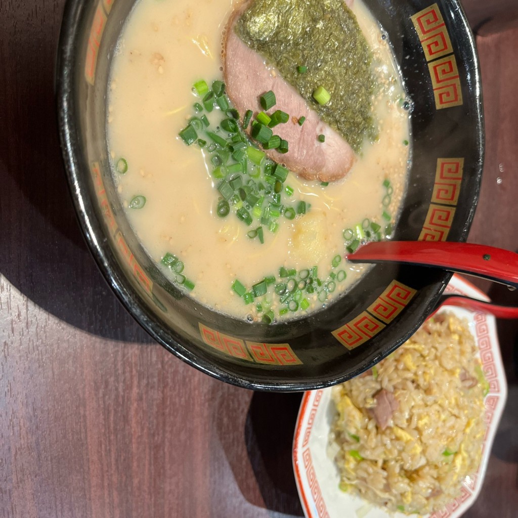 実際訪問したユーザーが直接撮影して投稿した根岸ラーメン / つけ麺博多ラーメン 福や 鶯谷店の写真