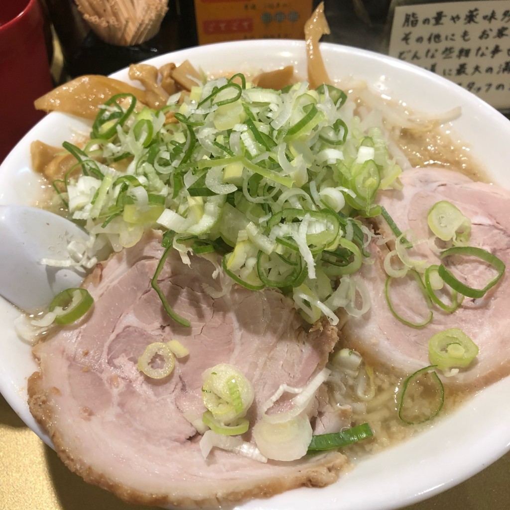 ユーザーが投稿したしょうゆラーメンの写真 - 実際訪問したユーザーが直接撮影して投稿した東新小岩ラーメン専門店超ごってり麺 ごっつ 新小岩店の写真