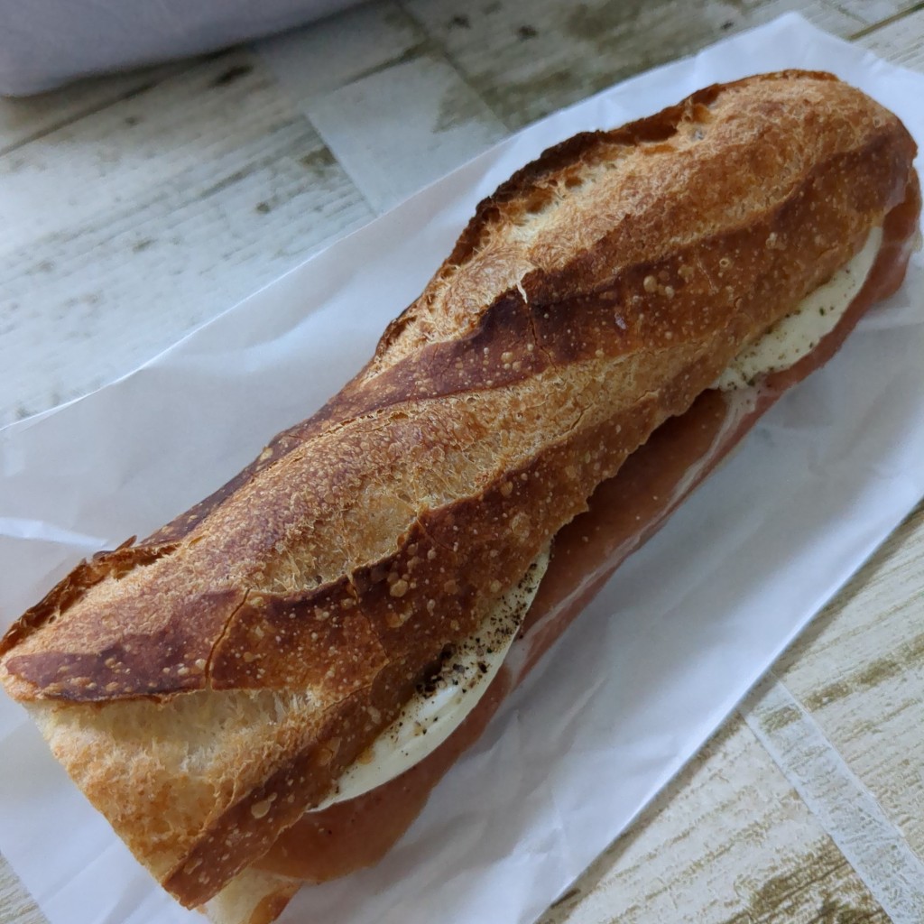 ユーザーが投稿したパン1の写真 - 実際訪問したユーザーが直接撮影して投稿した安方ベーカリーモンドールの写真