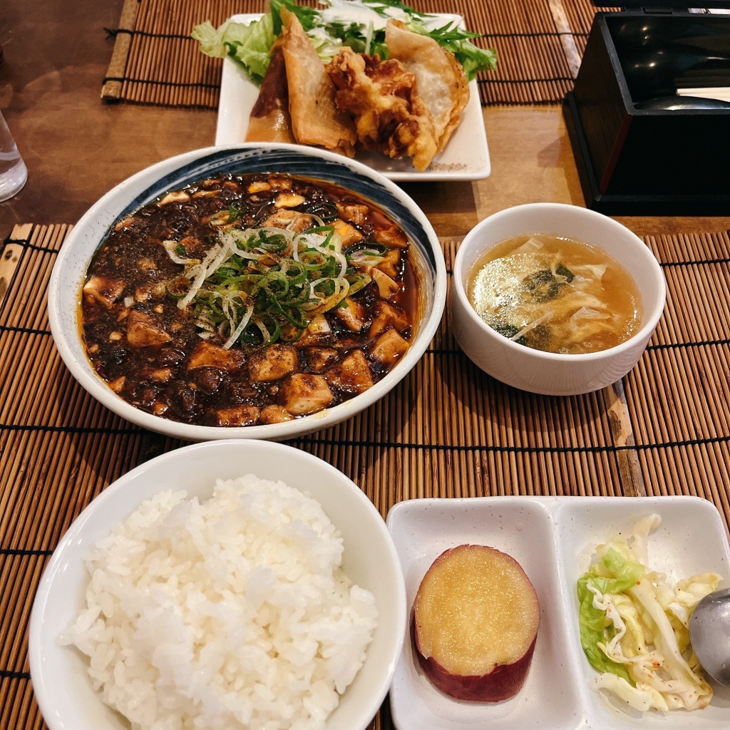 ユーザーが投稿した麻婆豆腐セットの写真 - 実際訪問したユーザーが直接撮影して投稿した東向南町中華料理中華処 青天の写真
