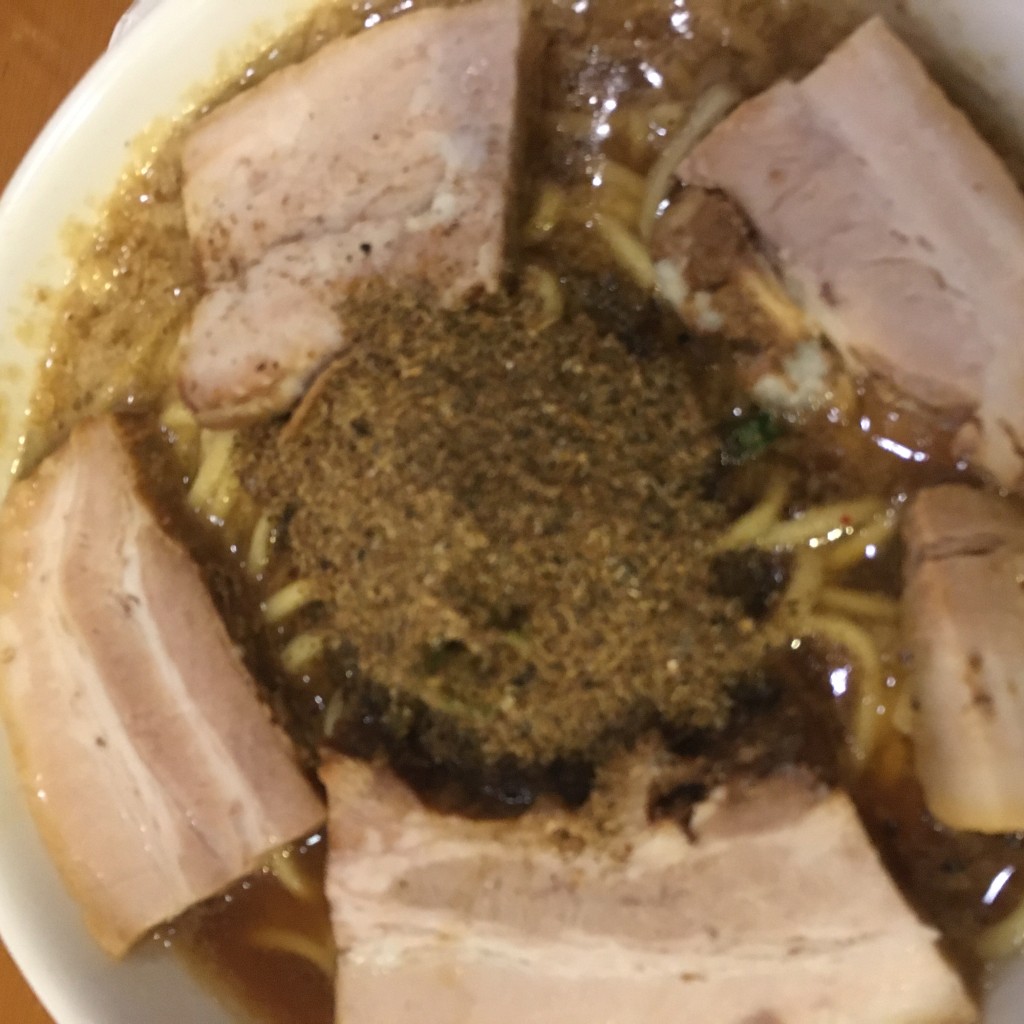 ユーザーが投稿した肉そば煮豚変更の写真 - 実際訪問したユーザーが直接撮影して投稿した三条ラーメン / つけ麺麺屋三郎の写真