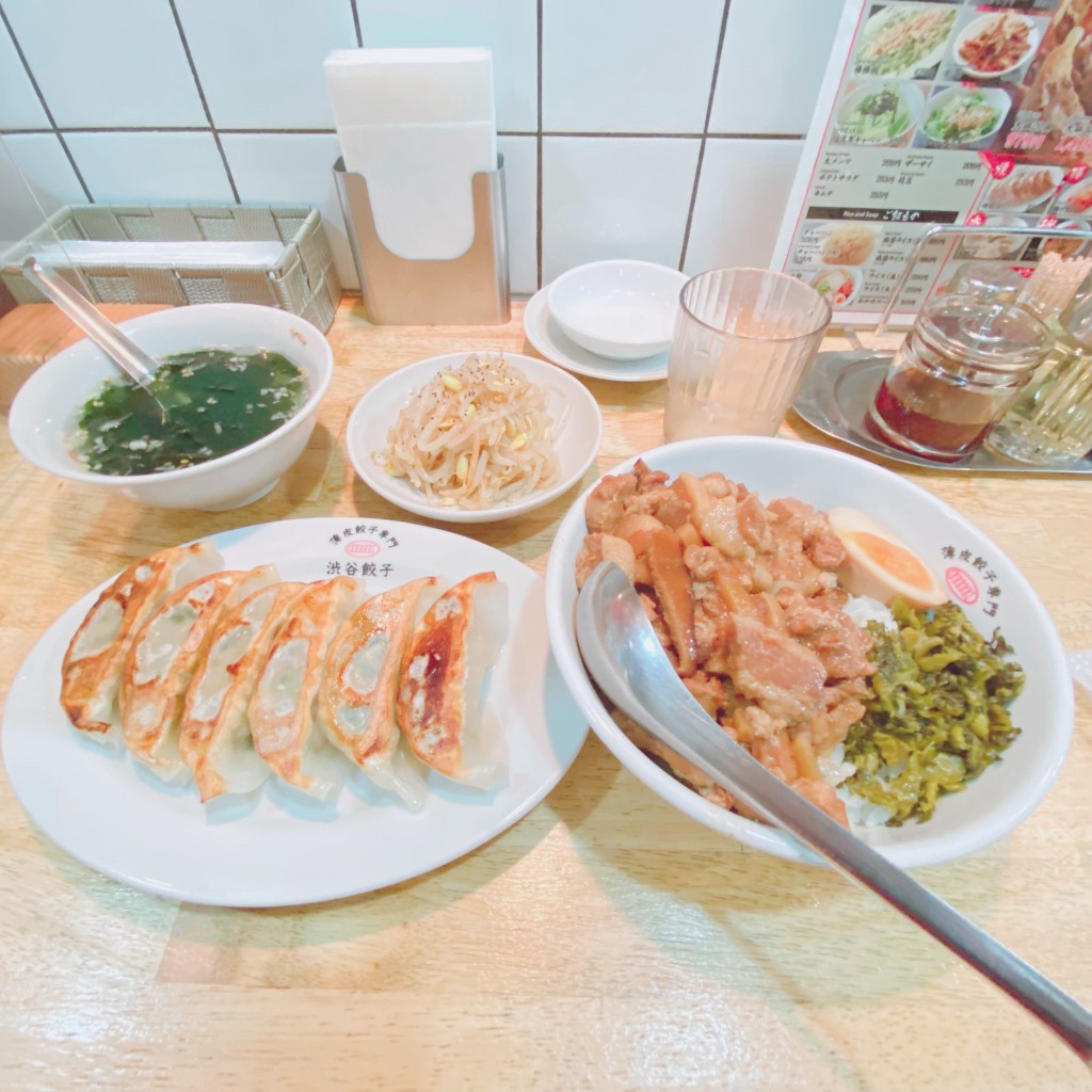 湾岸男子さんが投稿した恵比寿南餃子のお店薄皮餃子専門 渋谷餃子 恵比寿店/ウスカワギョウザセンモン シブヤギョウザ エビステンの写真