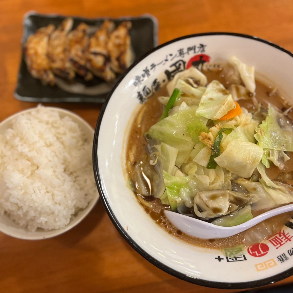 ゆん12さんが投稿した北別府ラーメン専門店のお店麺屋・國丸。神戸伊川谷店/メンヤクニマル コウベイカワダニテンの写真