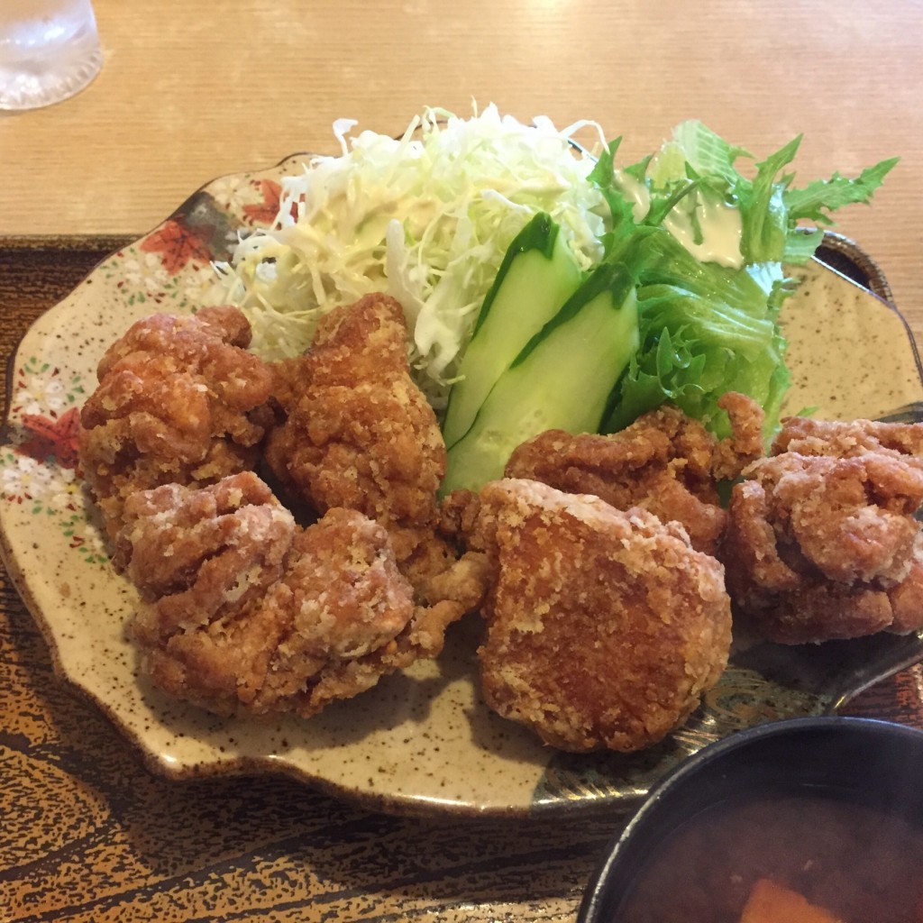 ユーザーが投稿した恵那鳥唐揚げ定食の写真 - 実際訪問したユーザーが直接撮影して投稿した岩村町和食 / 日本料理かわいの写真