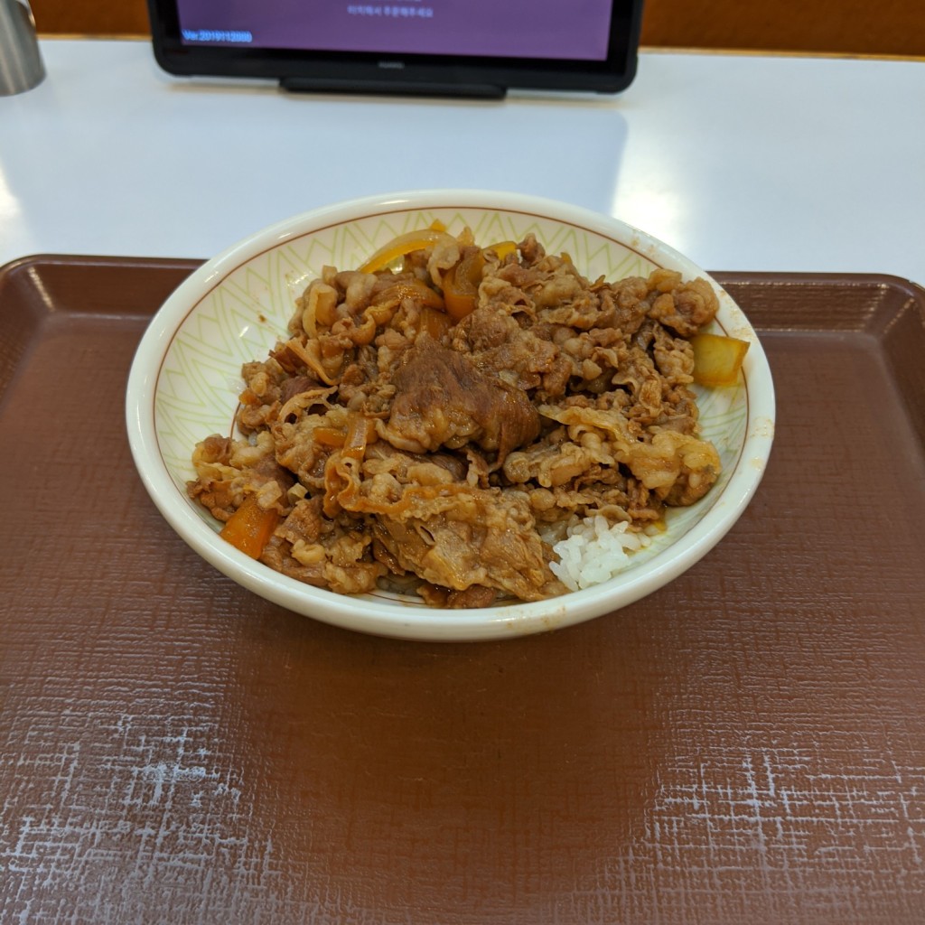 ユーザーが投稿した牛丼の写真 - 実際訪問したユーザーが直接撮影して投稿した東陽町牛丼すき家 刈谷東陽店の写真