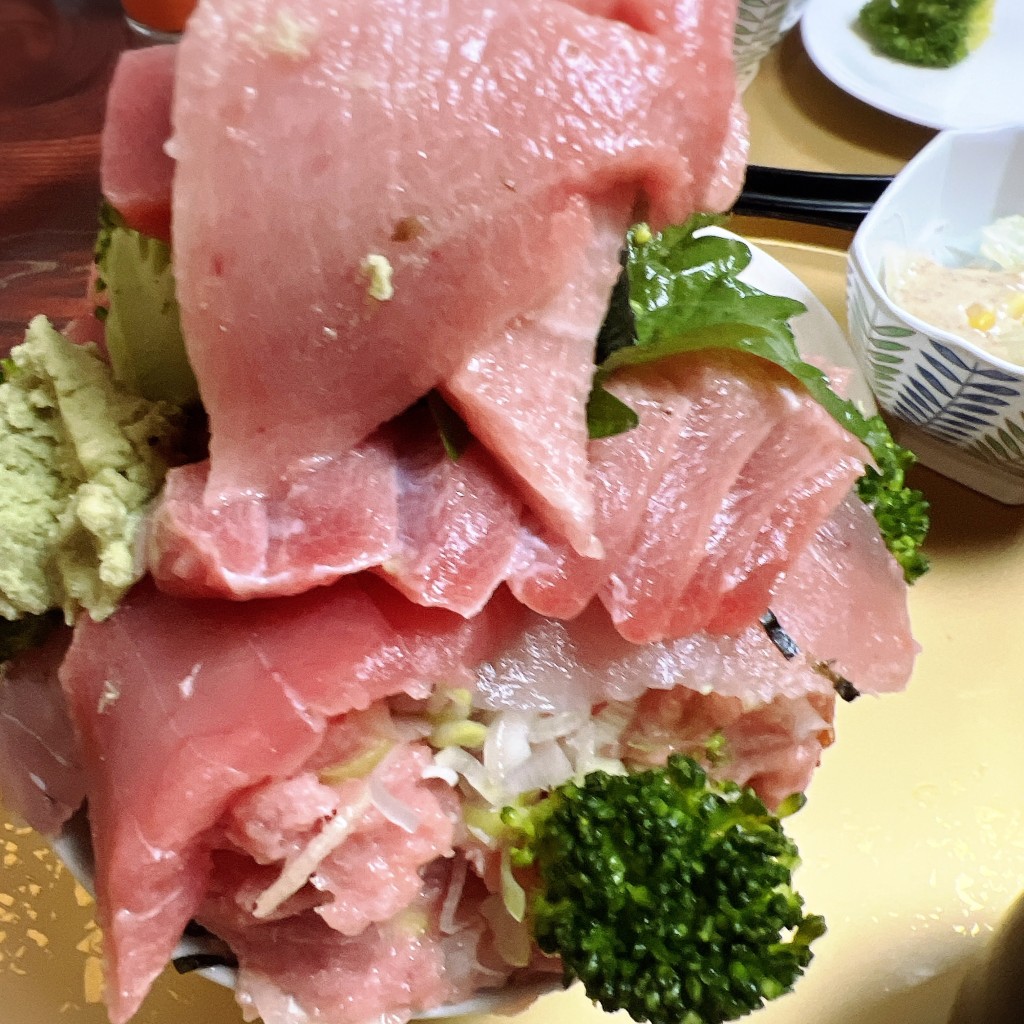 ユーザーが投稿したぶっちぎり丼(上)の写真 - 実際訪問したユーザーが直接撮影して投稿した藪塚町寿司すし処まさ坊の写真