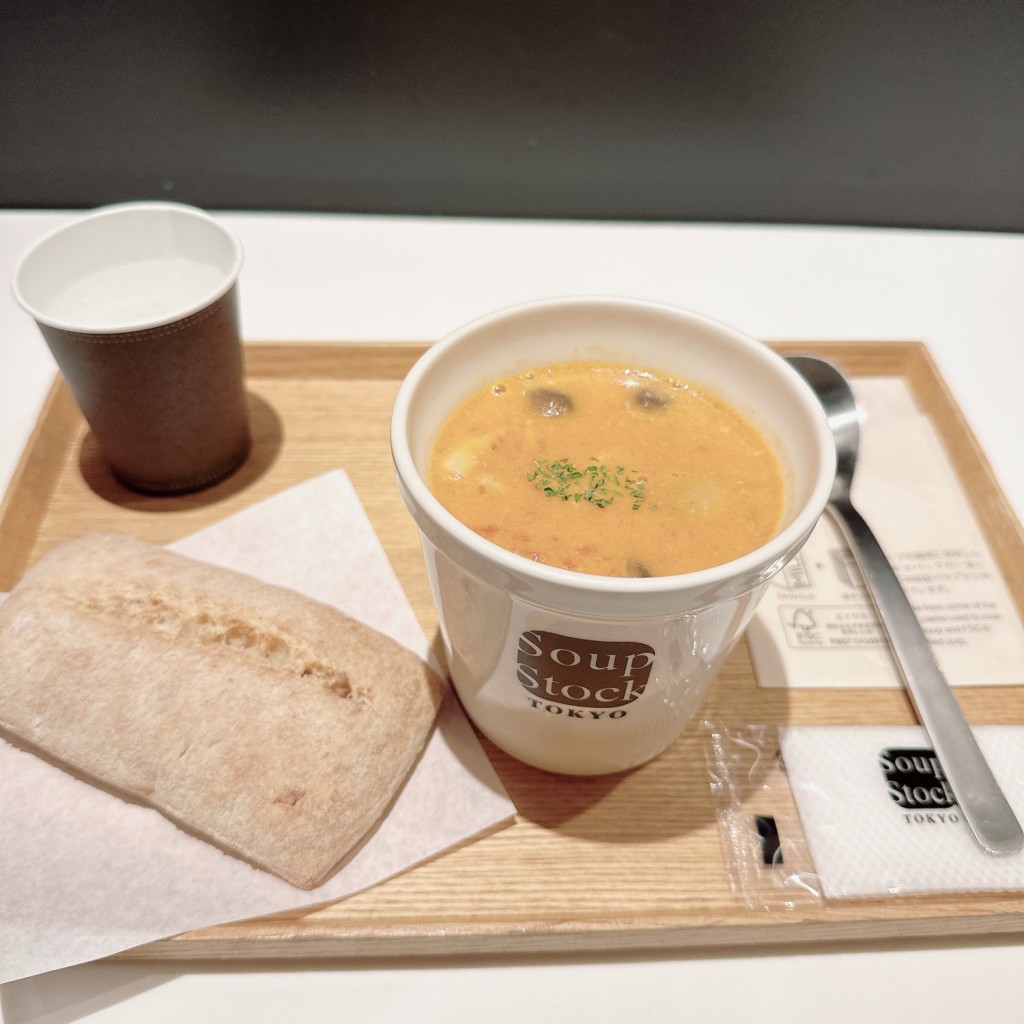 ユーザーが投稿した野菜と鶏肉のトマトシチューRの写真 - 実際訪問したユーザーが直接撮影して投稿した西池袋洋食スープストック東京 ルミネ池袋店の写真