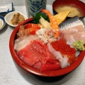 海鮮丼 - 実際訪問したユーザーが直接撮影して投稿した市場魚介 / 海鮮料理大乃家食堂の写真のメニュー情報