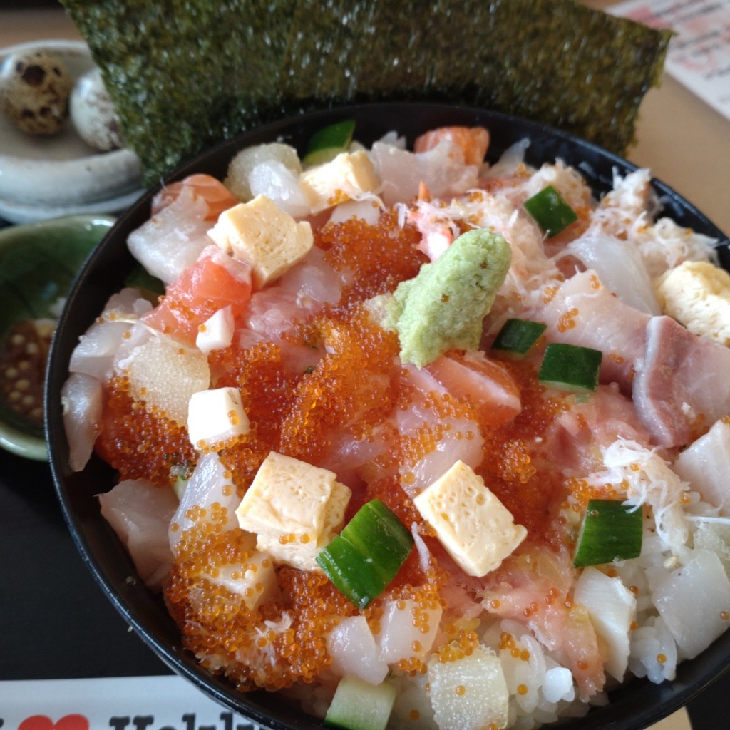 ユーザーが投稿したバラちらし丼 梅の写真 - 実際訪問したユーザーが直接撮影して投稿した北五条西居酒屋刺身居酒屋 海さくらミチマロの写真