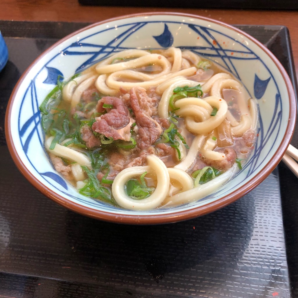 ユーザーが投稿した肉かけうどんの写真 - 実際訪問したユーザーが直接撮影して投稿した西月隈うどん丸亀製麺 西月隈店の写真