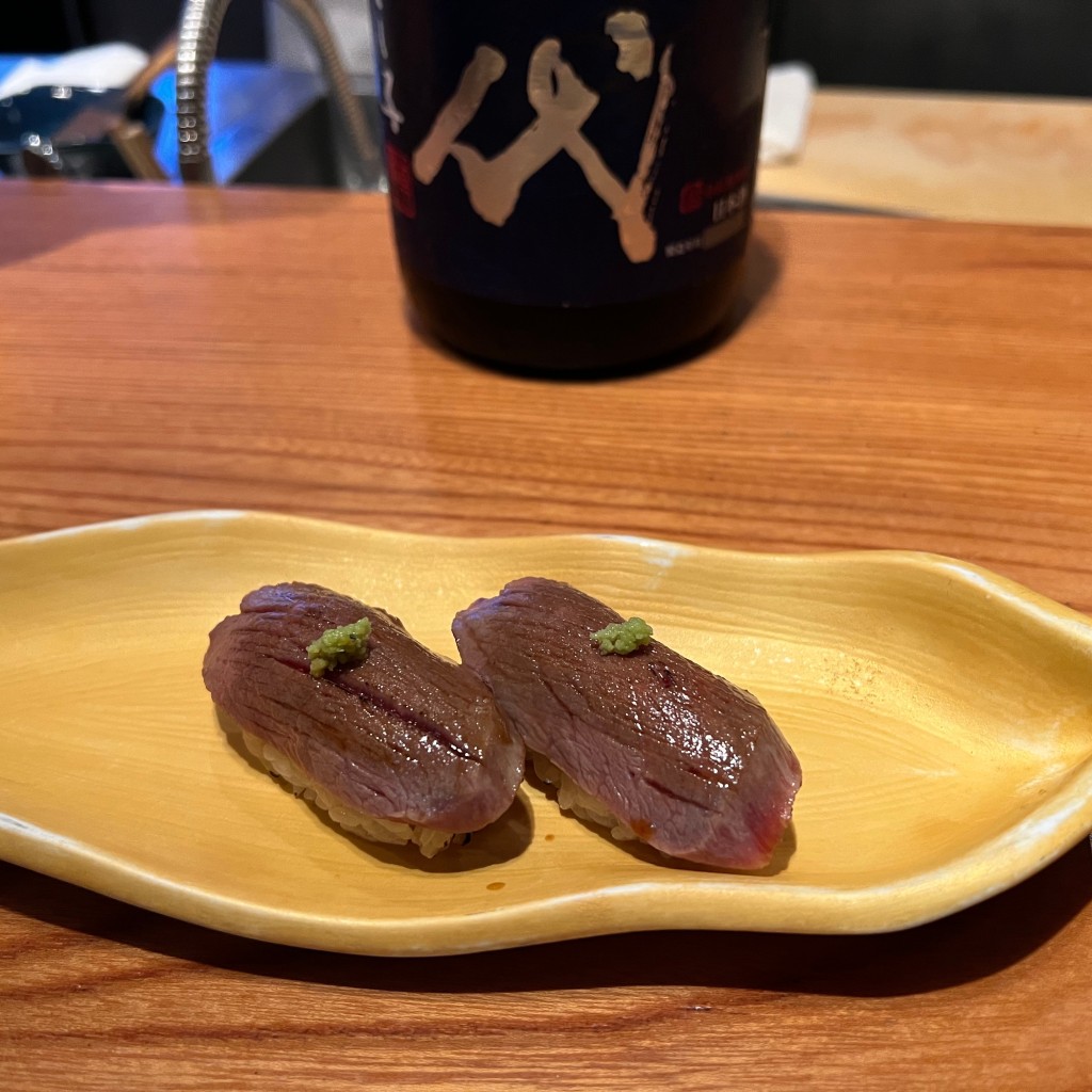 ユーザーが投稿した和牛炙り握り寿司の写真 - 実際訪問したユーザーが直接撮影して投稿した銀座居酒屋ぬる燗佐藤 銀座の写真