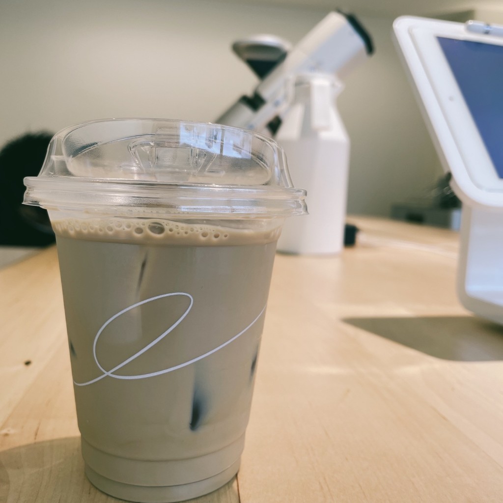 ユーザーが投稿したカフェラテの写真 - 実際訪問したユーザーが直接撮影して投稿した上八丁堀コーヒー専門店KAZEの写真