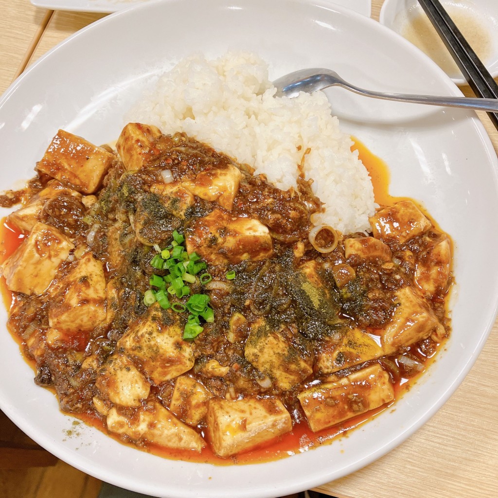 ユーザーが投稿した本格四川マーボー豆腐かけごはんの写真 - 実際訪問したユーザーが直接撮影して投稿した上石田中華料理かんざしの写真