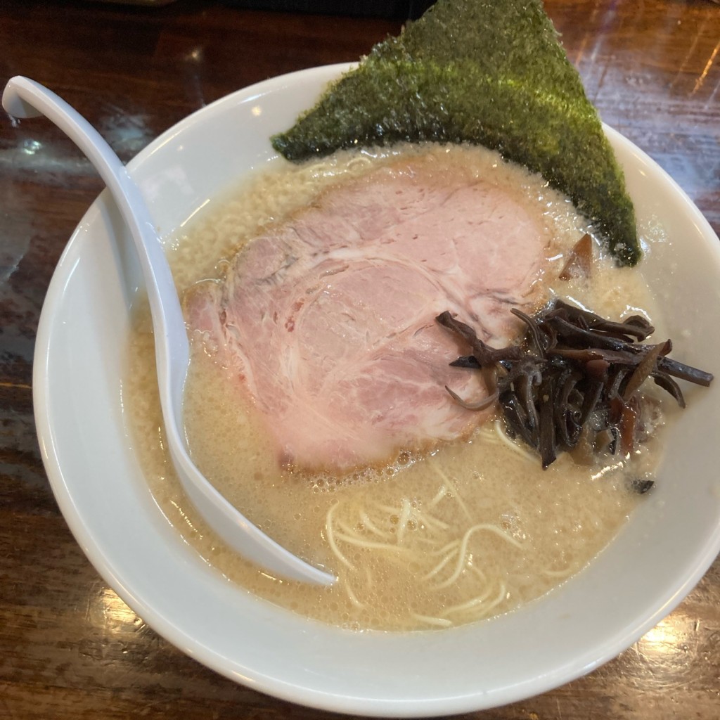 たれぞう1919さんが投稿した妻田南ラーメン専門店のお店博多豚骨うまか丸/ウマカマルの写真