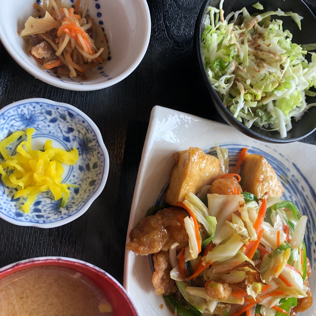 ユーザーが投稿した鶏肉と野菜の黒酢の写真 - 実際訪問したユーザーが直接撮影して投稿した大名居酒屋古民家食堂の写真