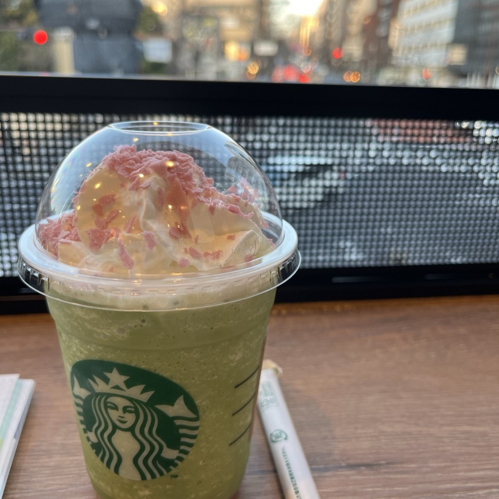 ユーザーが投稿した花見抹茶 クリーム フラペチーノの写真 - 実際訪問したユーザーが直接撮影して投稿した五番町カフェスターバックスコーヒー 市ヶ谷駅前店の写真