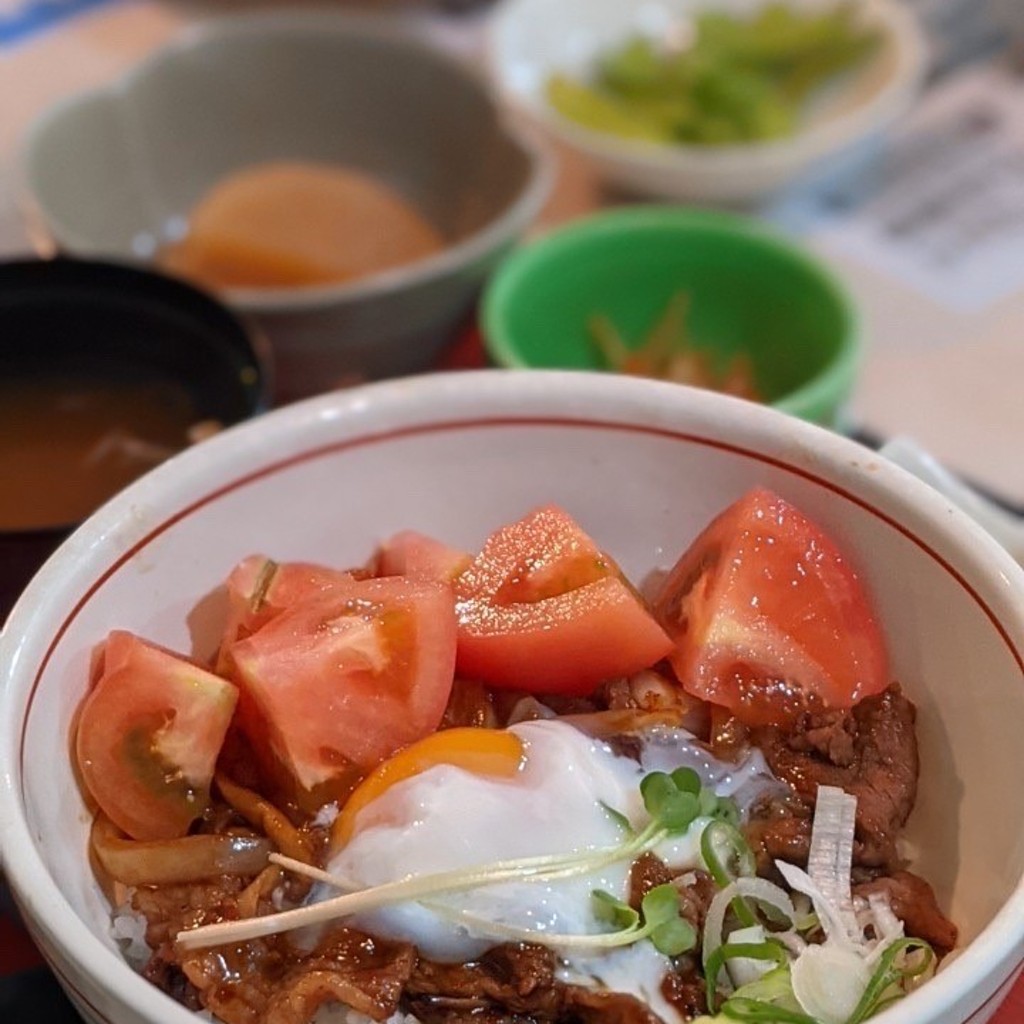 ユーザーが投稿した飛騨牛トマト丼の写真 - 実際訪問したユーザーが直接撮影して投稿した森定食屋宴蔵の写真
