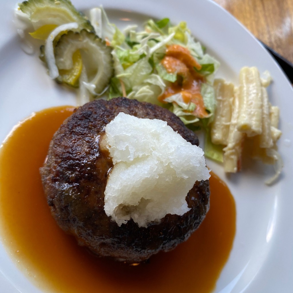 ユーザーが投稿した石垣牛ハンバーグーフードの写真 - 実際訪問したユーザーが直接撮影して投稿した竹富郷土料理お食事処 かにふの写真