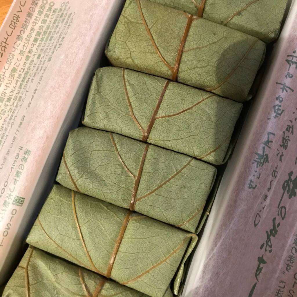 ユーザーが投稿した柿の葉三種の写真 - 実際訪問したユーザーが直接撮影して投稿した西御門町寿司柿の葉すし本舗 たなか 奈良ショップの写真