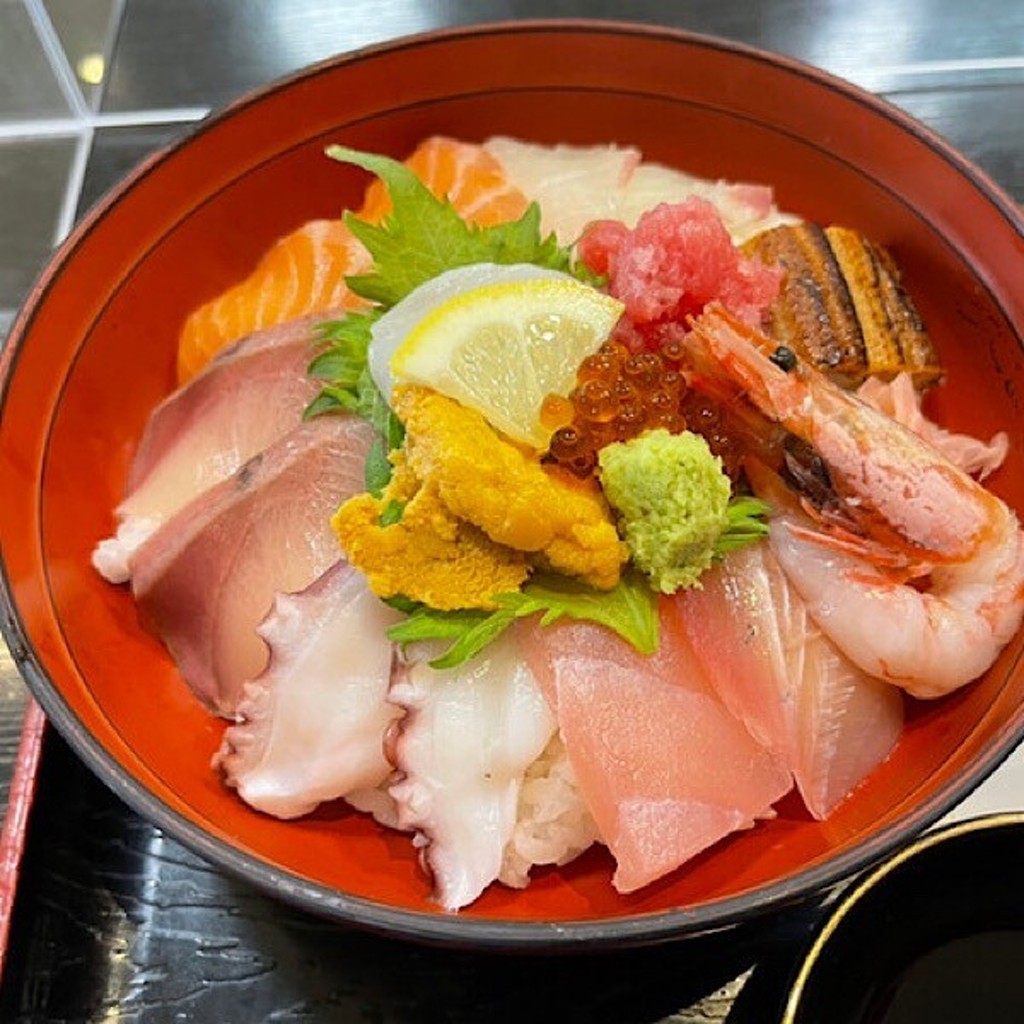ユーザーが投稿した海鮮丼の写真 - 実際訪問したユーザーが直接撮影して投稿した岩屋魚介 / 海鮮料理レストラン 海峡楼 ミラドールの写真
