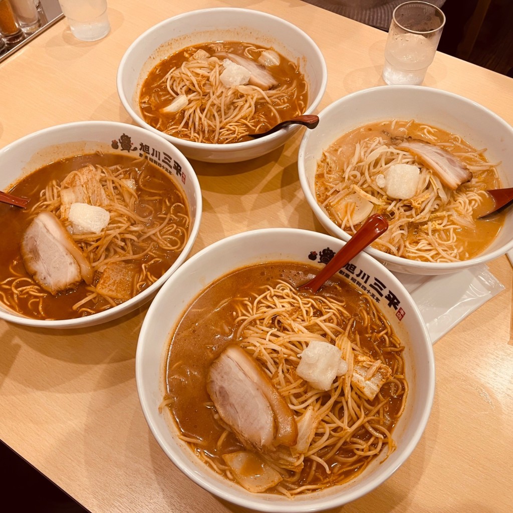 ユーザーが投稿した辛味噌ラーメン挑戦者の写真 - 実際訪問したユーザーが直接撮影して投稿した一条通ラーメン / つけ麺旭川三平本店の写真